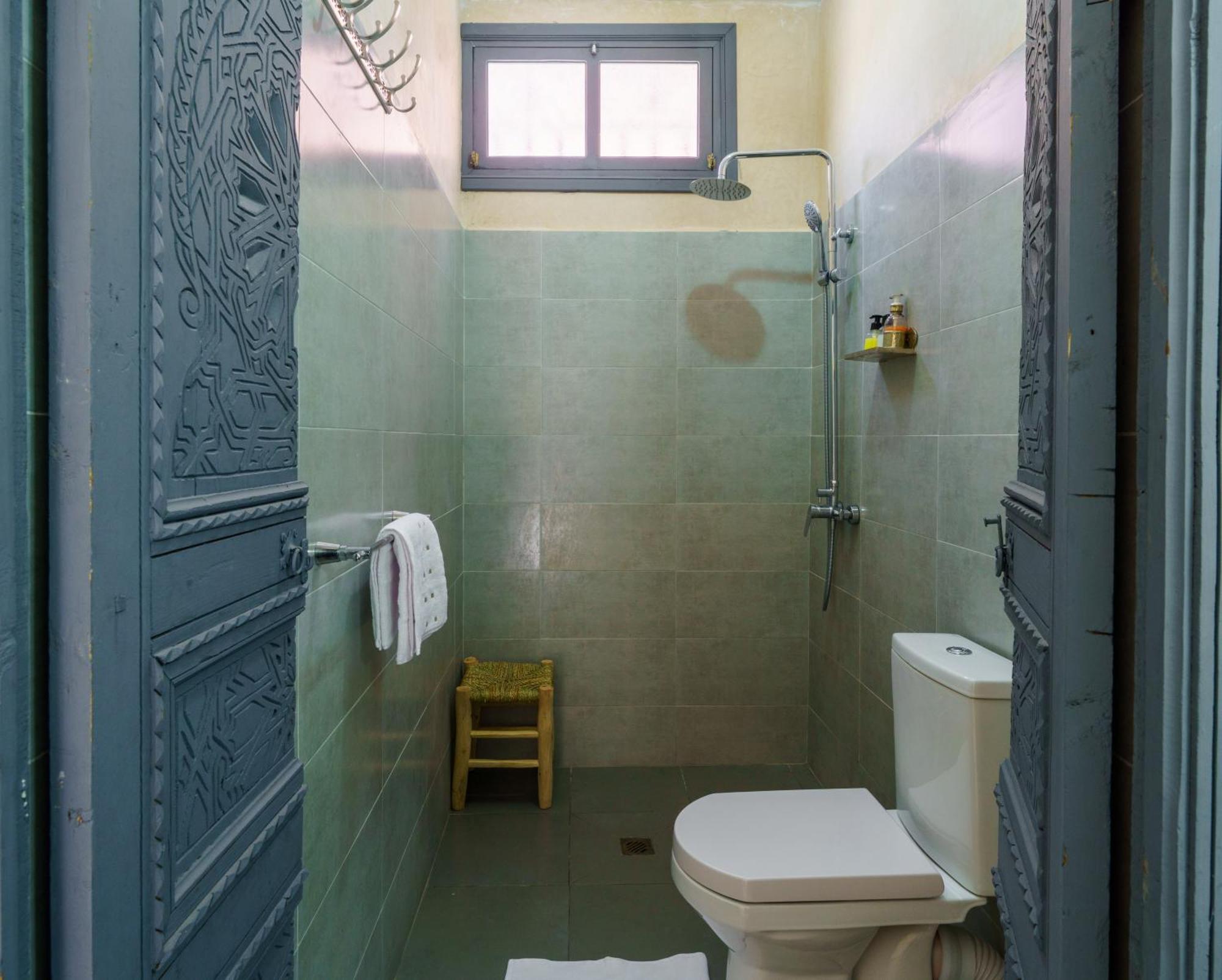 Riad 4 Chambres - Piscine & Petit Dejeuner Gratuit - Wifi Fibre Optique Marrakesh Exteriör bild