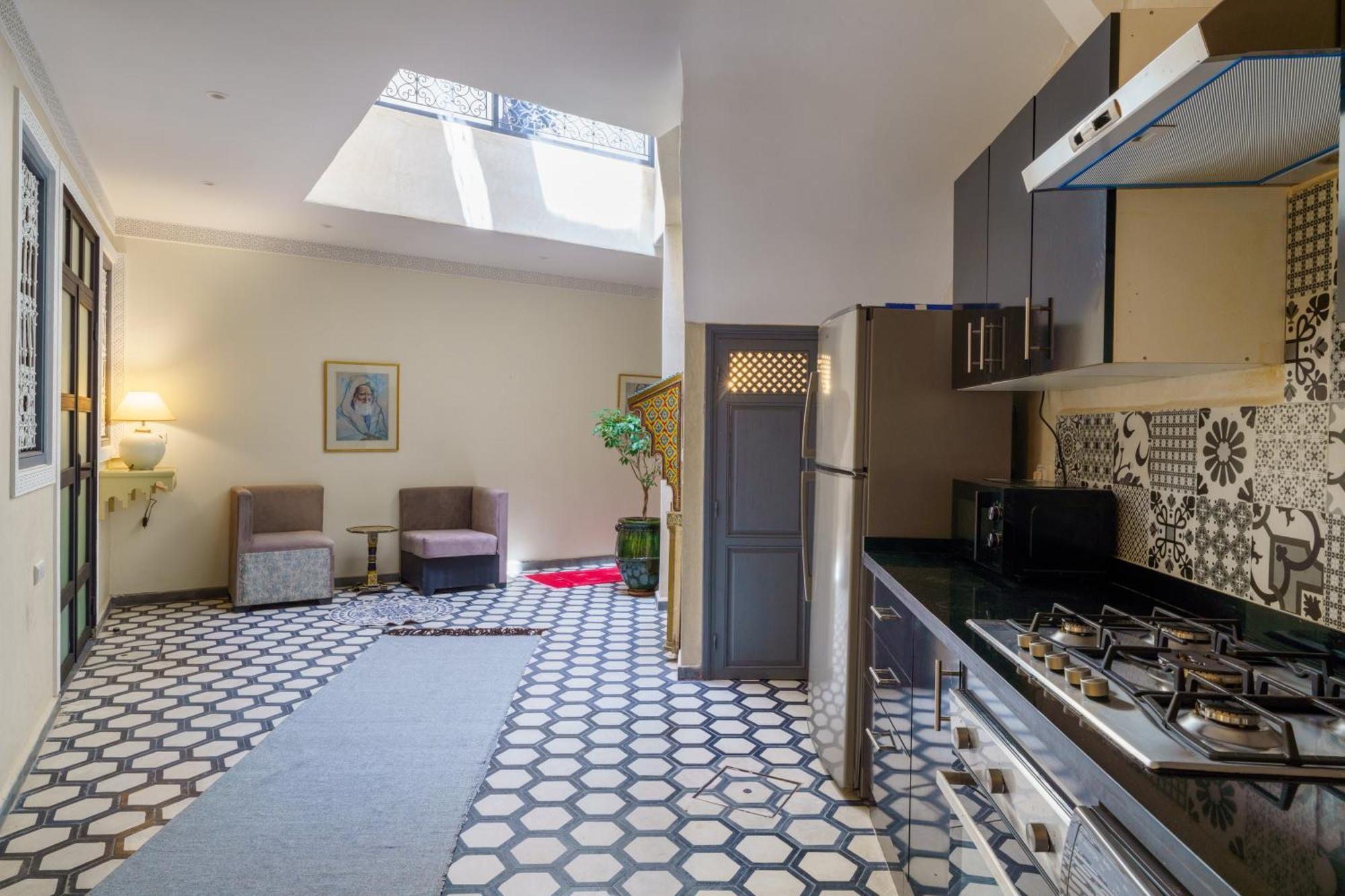 Riad 4 Chambres - Piscine & Petit Dejeuner Gratuit - Wifi Fibre Optique Marrakesh Exteriör bild