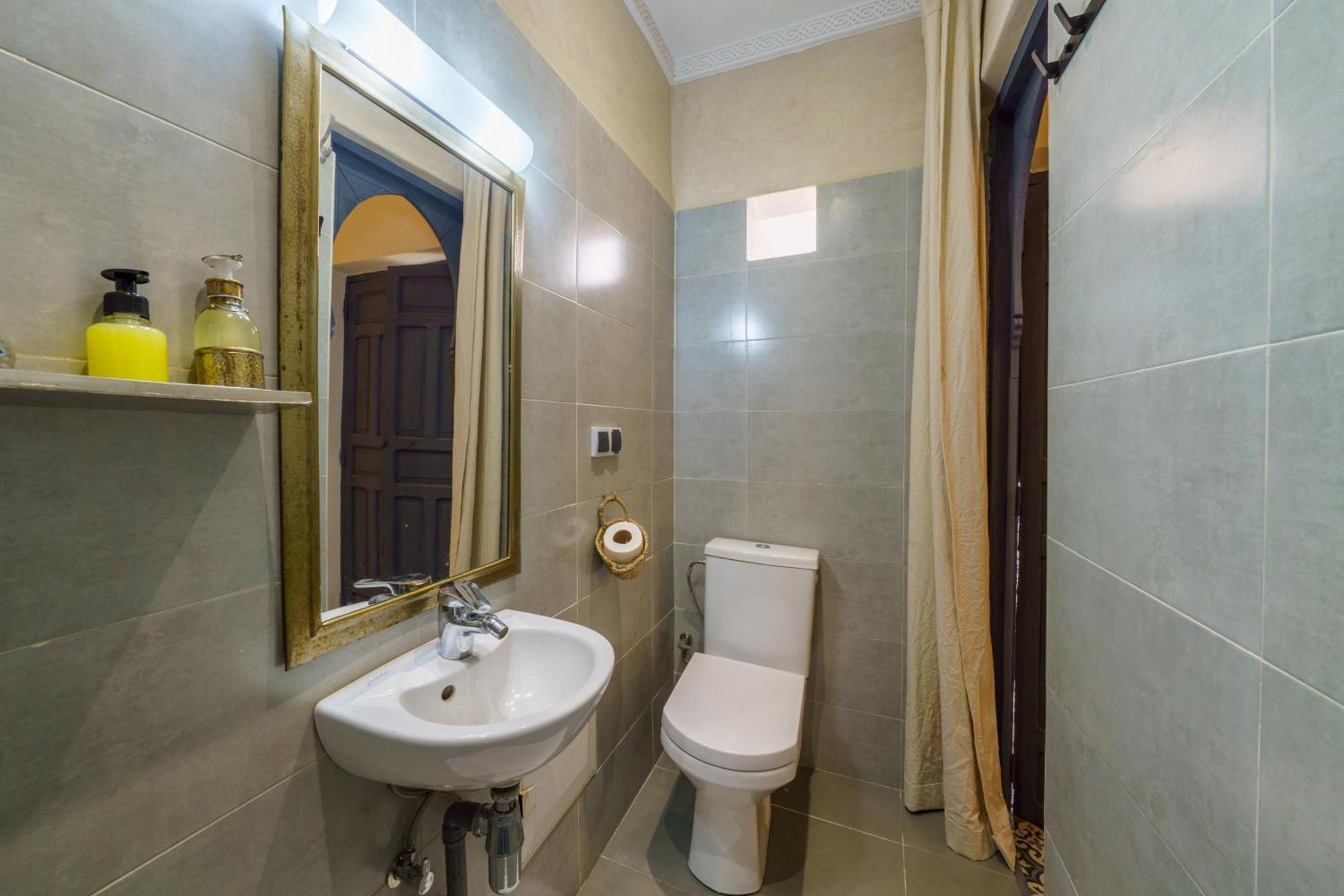 Riad 4 Chambres - Piscine & Petit Dejeuner Gratuit - Wifi Fibre Optique Marrakesh Exteriör bild