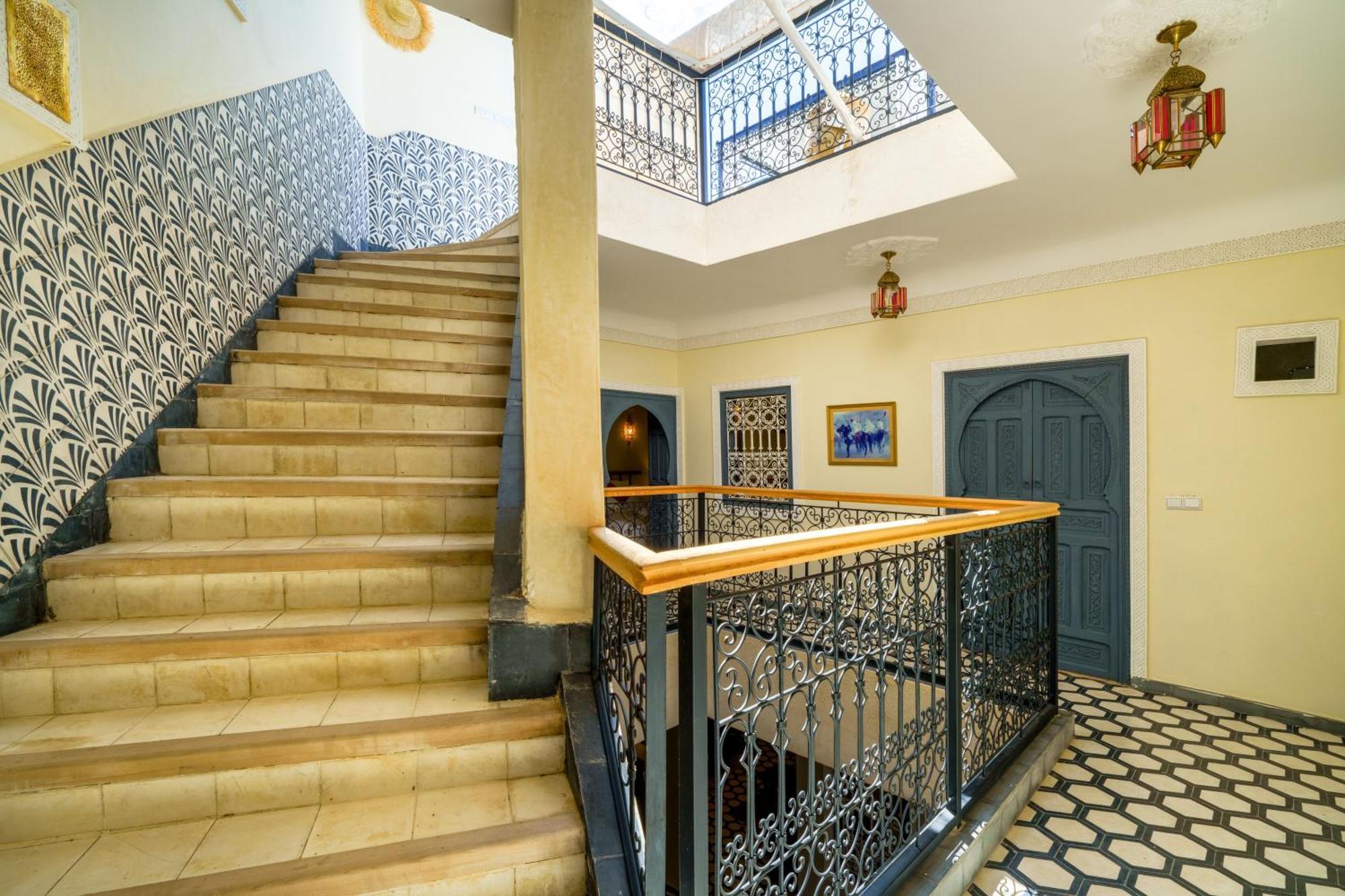 Riad 4 Chambres - Piscine & Petit Dejeuner Gratuit - Wifi Fibre Optique Marrakesh Exteriör bild