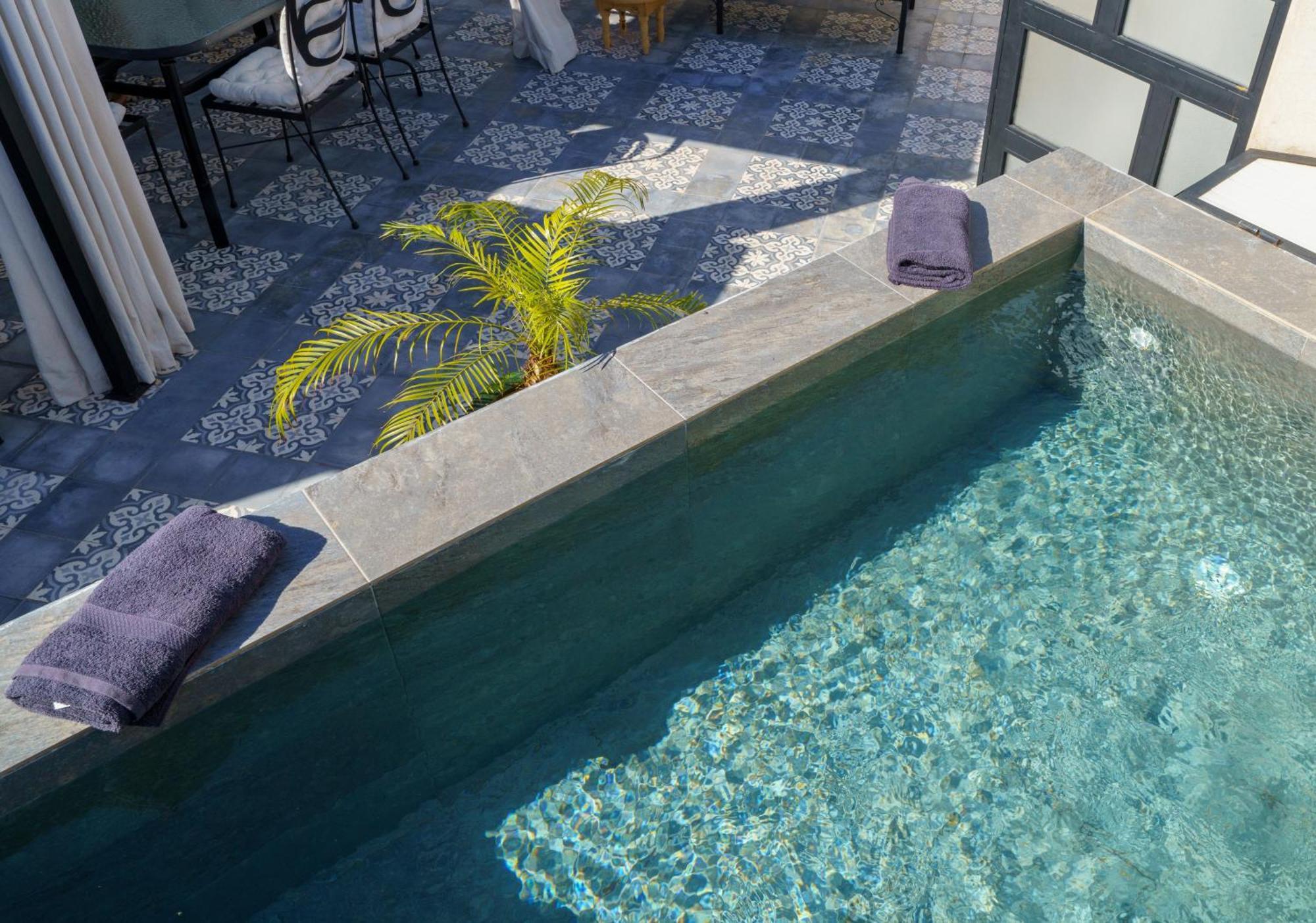 Riad 4 Chambres - Piscine & Petit Dejeuner Gratuit - Wifi Fibre Optique Marrakesh Exteriör bild